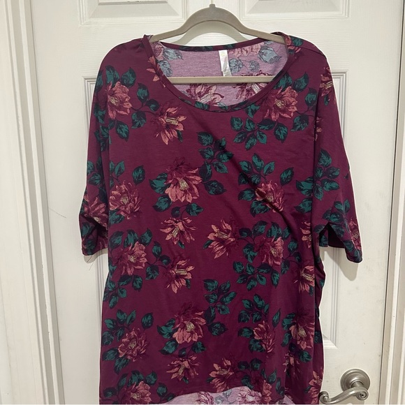 LuLaRoe Tops - Luluraoe floral top 3XL